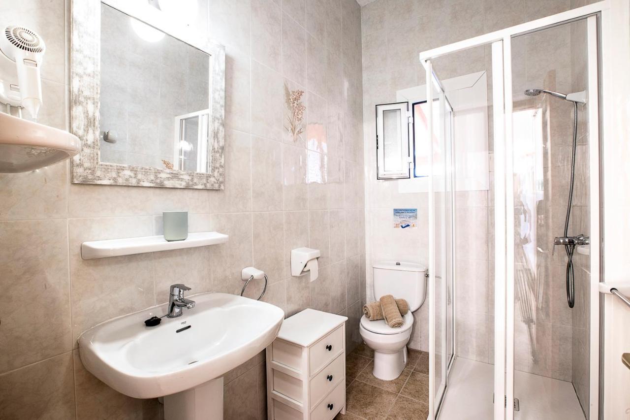 Apartamentos Molina 9-10-11 Es Calo  Dış mekan fotoğraf
