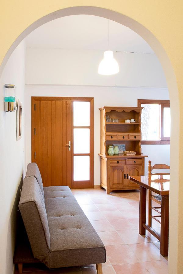 Apartamentos Molina 9-10-11 Es Calo  Dış mekan fotoğraf